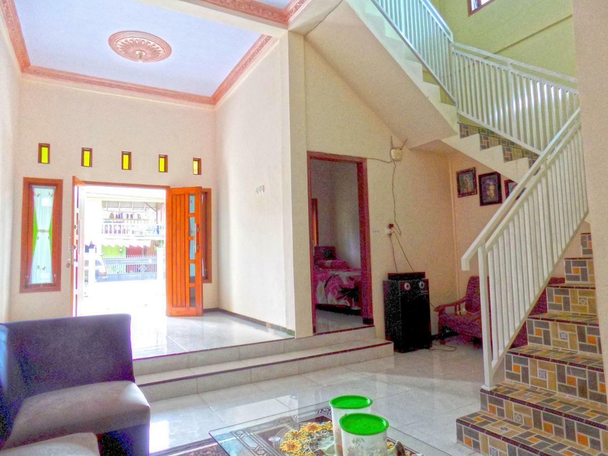 Osingvacation Bed and Breakfast Tamansuruh Exteriör bild
