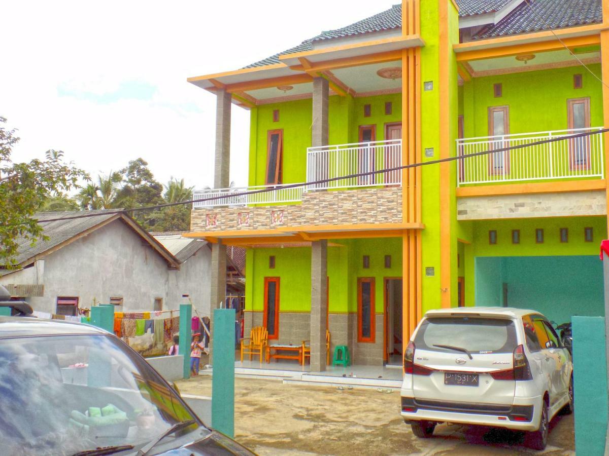 Osingvacation Bed and Breakfast Tamansuruh Exteriör bild